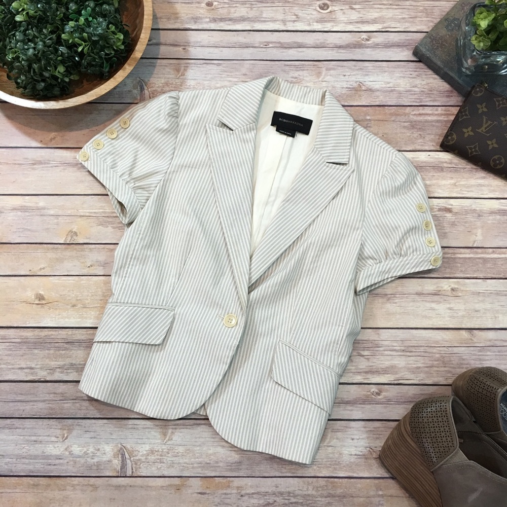 Sz 2 BCBG Short Sleeve Pinstriped 1 Button Blazer